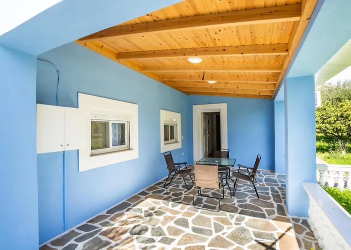 Villa Lothiko