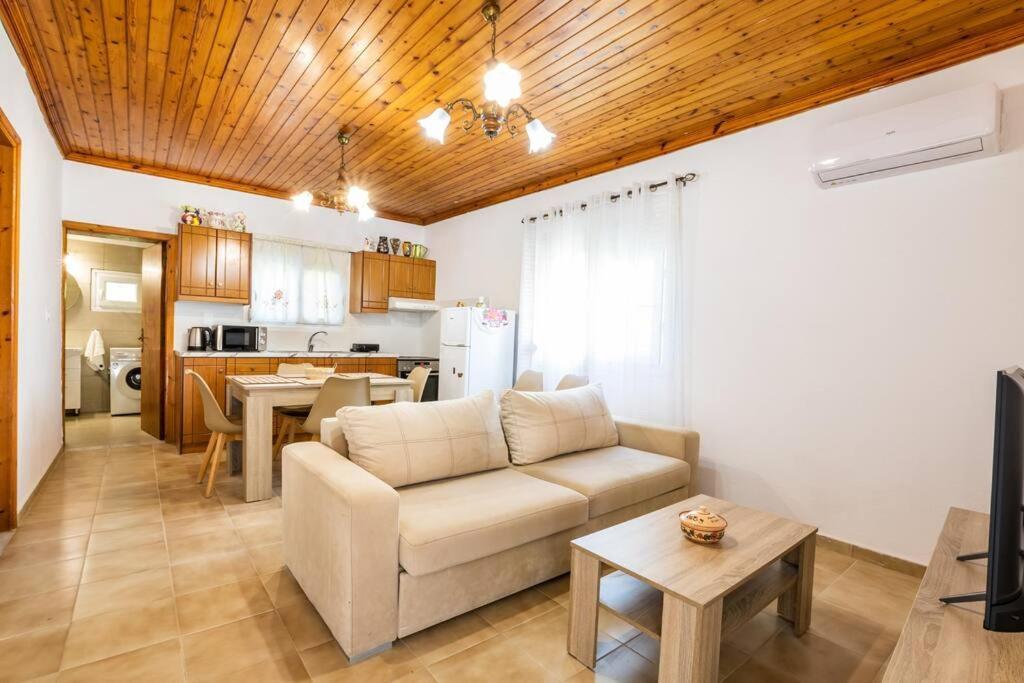 Villa Lothiko *